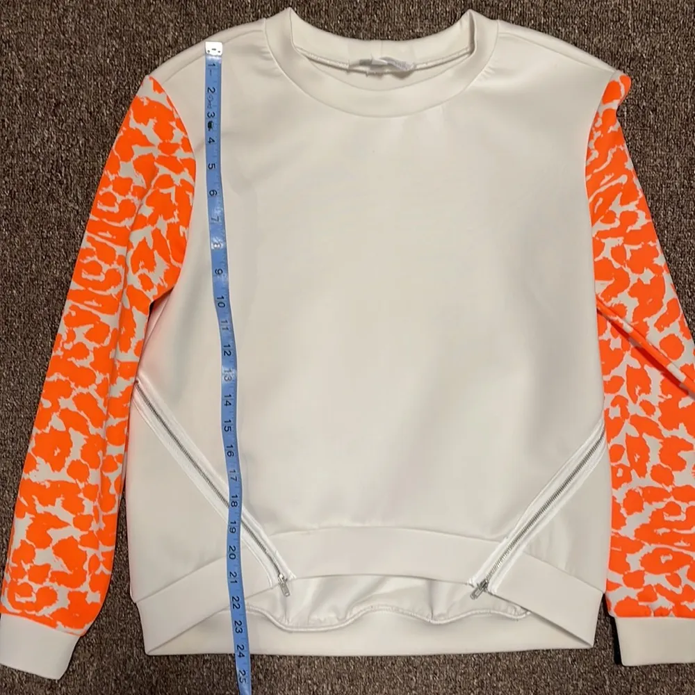 Finders Keepers Women’s Side Zipper Pullover Size S - Image 4