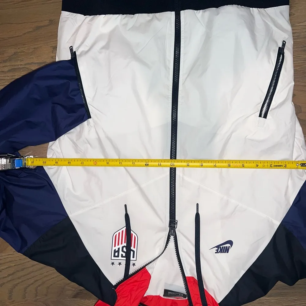 Women’s Nike USA Olympics Windbreaker Jacket sz Large - Image 5