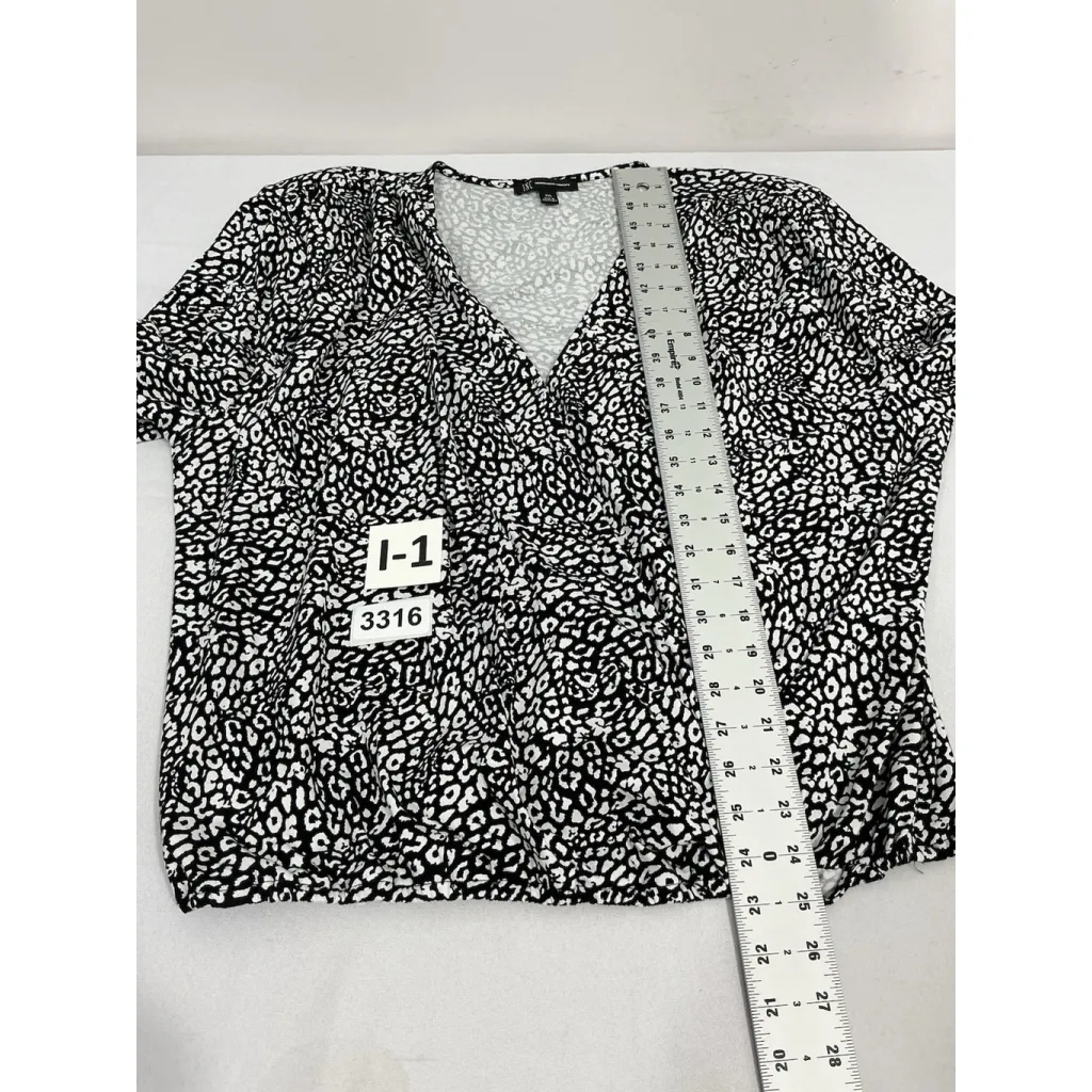 Womans Inc XXLblack White Criss Cross front V Neck Elastic Blouse - Image 7