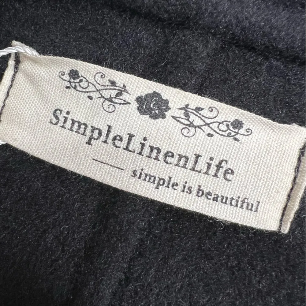 SimpleLinenLife Mid Length Wool/Cashmere Blend Winter Coat in Black Size L - Image 5
