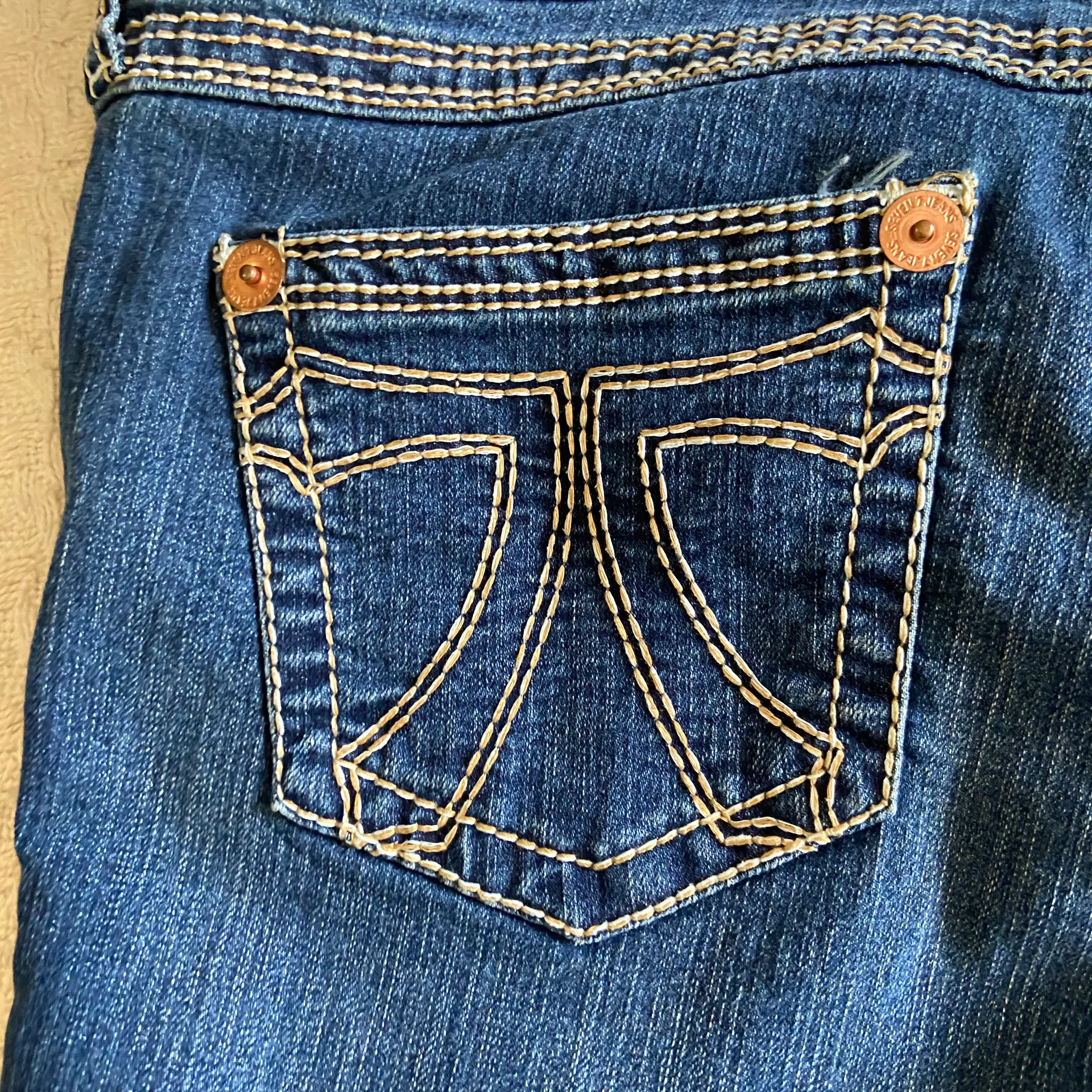 Seven 7 Jeans Bermuda  short Embellished pockets size 10 - Image 9