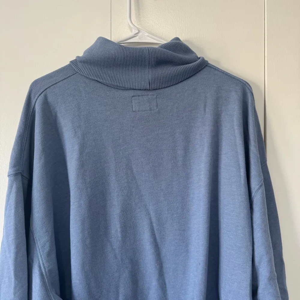 American Eagle Blue Turtleneck Sweatshirt - Image 6