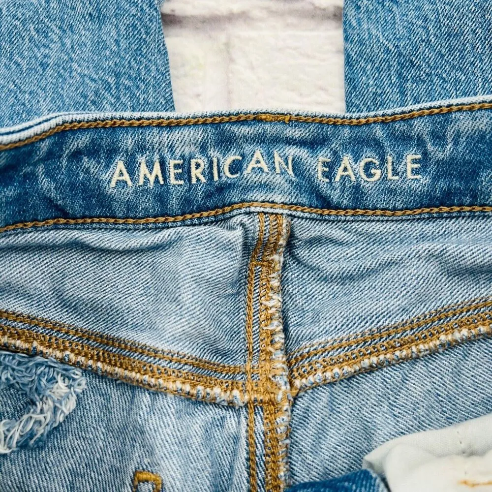 American Eagle Distressed Mom Jeans Women's Size 0 Medium Wash Rigid Denim - Image 3