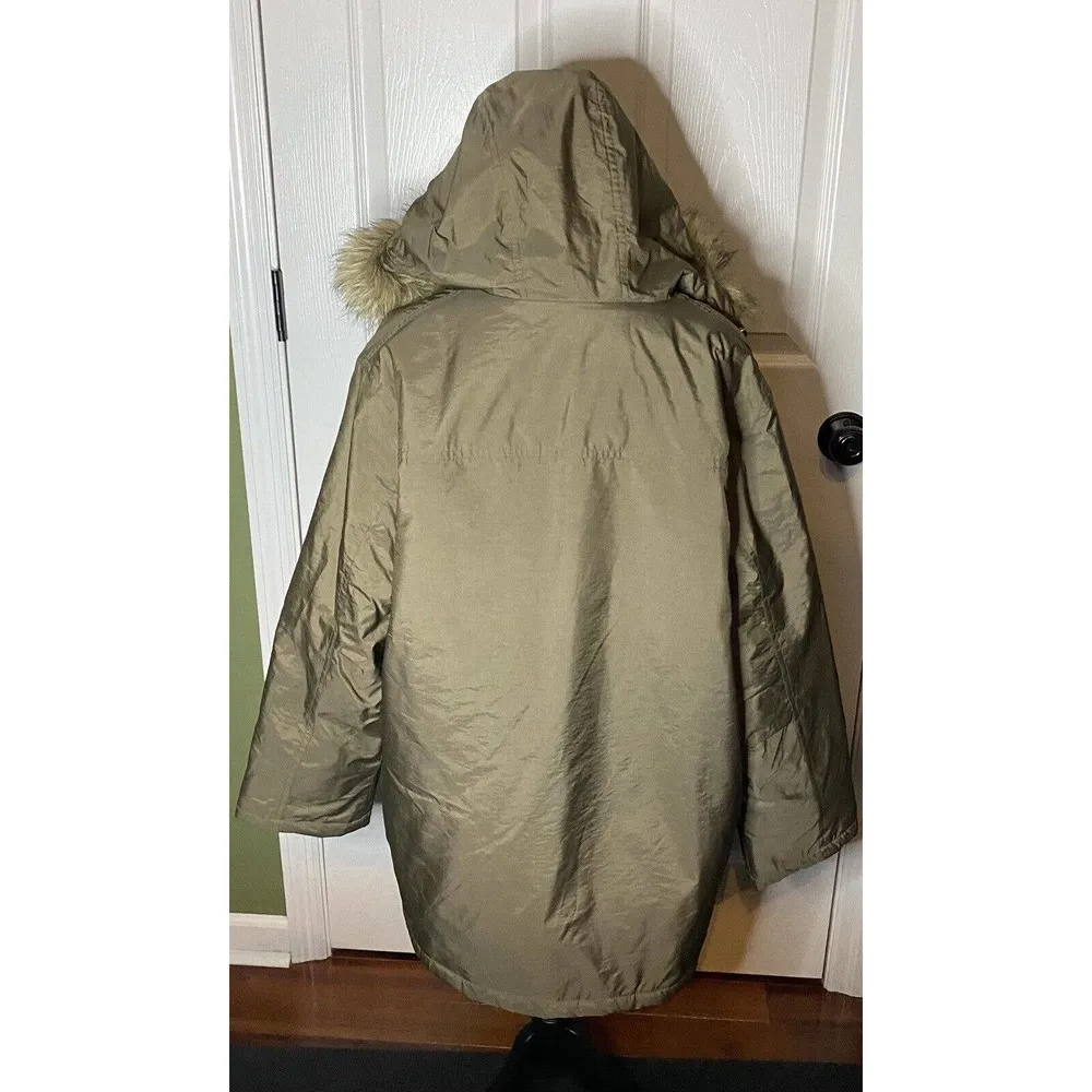 Liz Claiborne Womens Jacket/Coat. Size small, faux fur hood. - Image 87