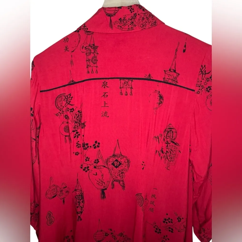 Soft Surroundings Pagoda Printed Wrap Roll Tab Tunic Size L Red - Image 6