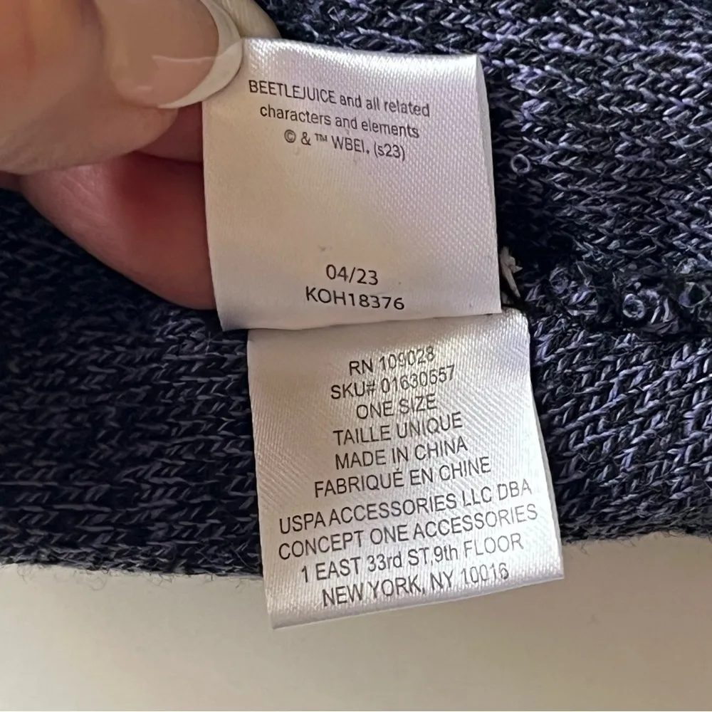 🔴 Beetlejuice Strange and Unusual knit beanie, heathered purple, snake intersia Purple - Image 9