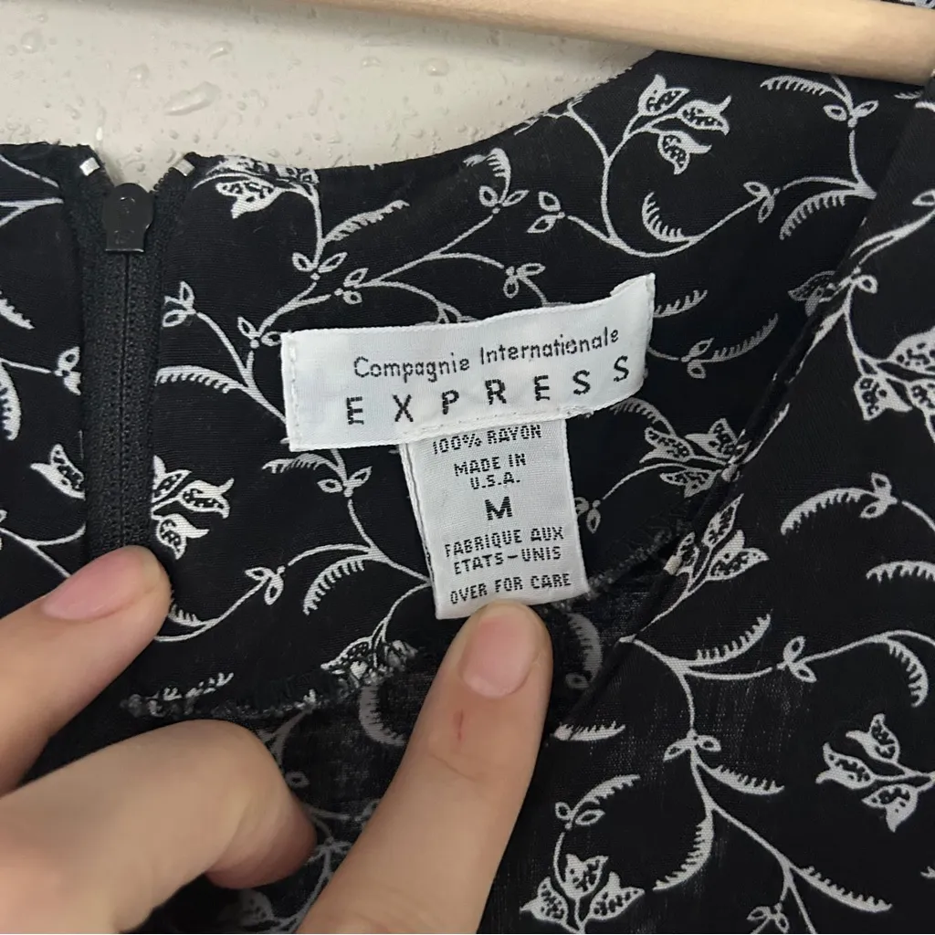 Vintage Black and White Floral Jumpsuit Lightweight Casual 90s Retro - Image 3