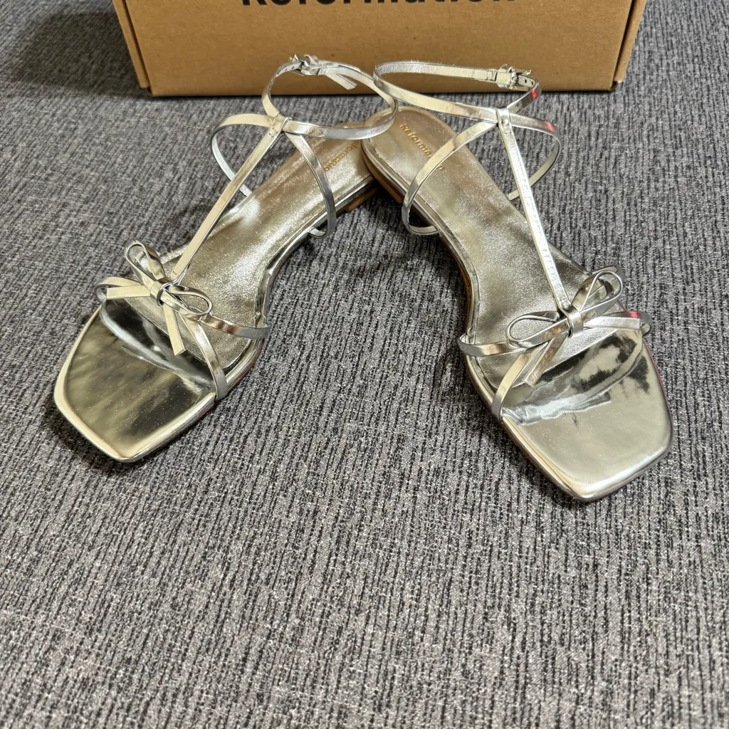 Reformation Women’s Maya Bow Flat Sandals - Image 5