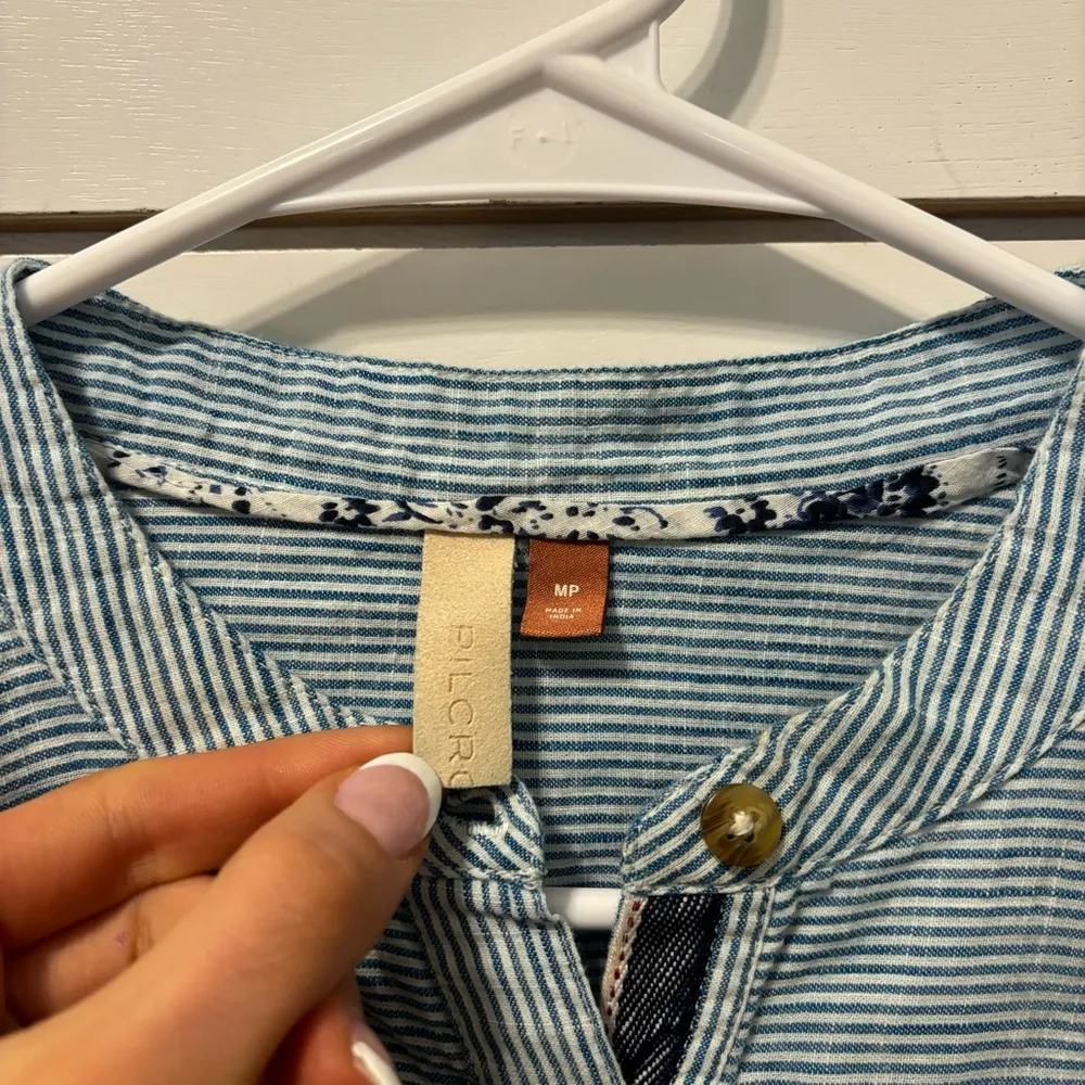 Anthropologie Pilcro Peasant Button down - Image 4