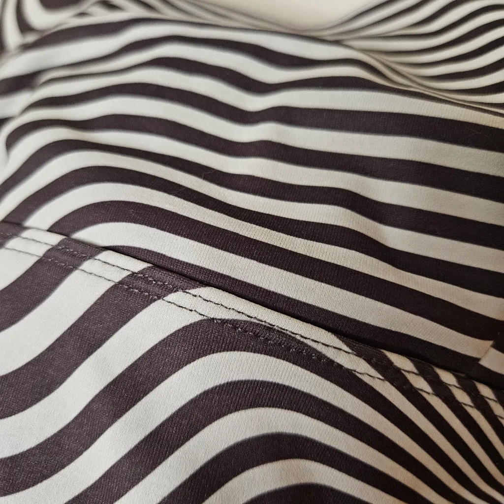 Vitality x Cosmopolitan Ascend Scoop Bra+ Wavelength Cosmopolitan XL Gray White - Image 4