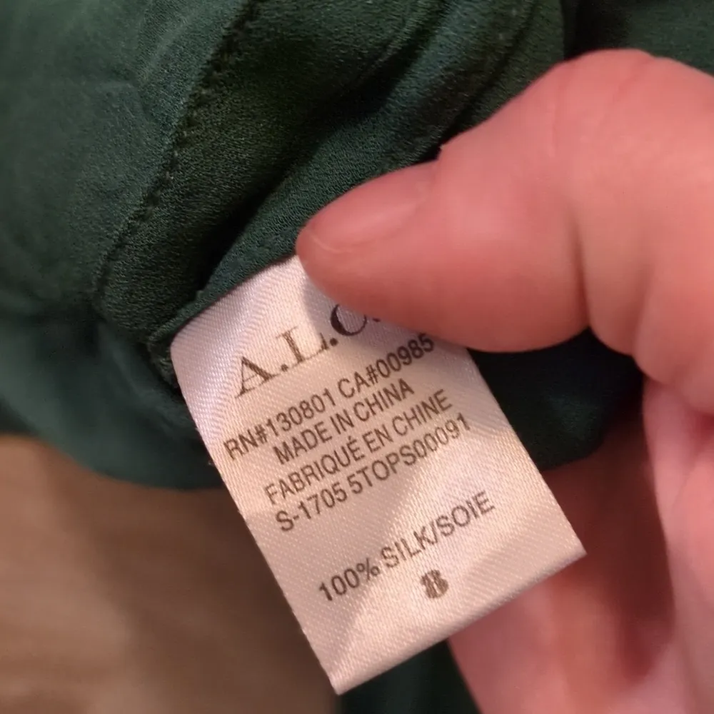 A.L.C. Liza With Choker Detailing In Pine Silk Blouse Size 8 - Image 8