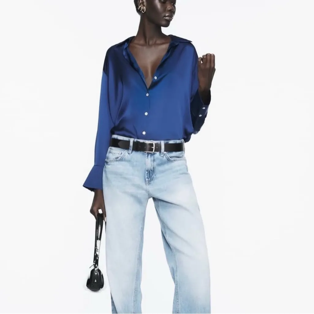 Zara Satin Effect V Neck Button Down Shirt Navy Blue sz Small - Image 2