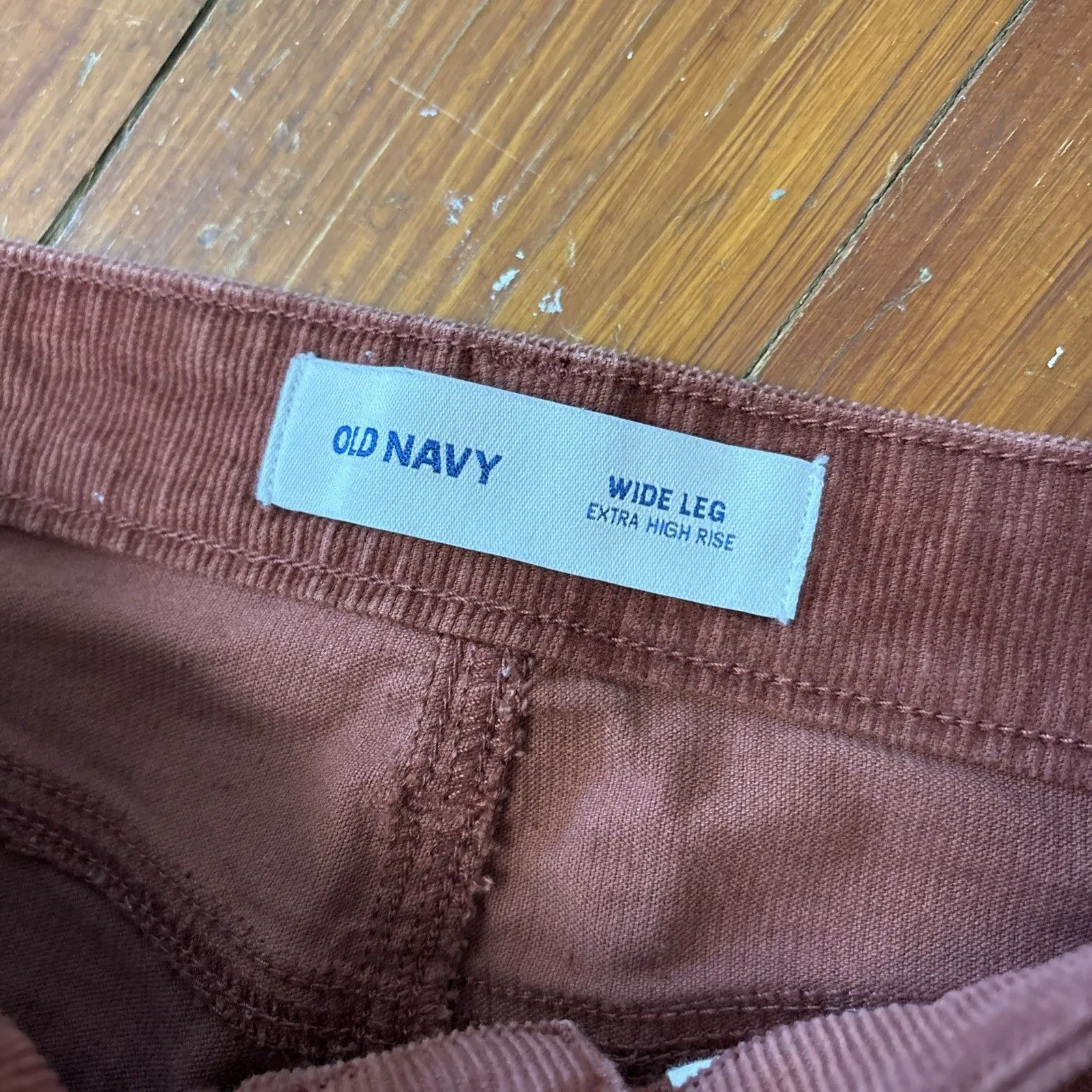 Old Navy Sky Hi Wide Leg Corduroy Pants Rust Womens Size 6 High Rise - Image 2