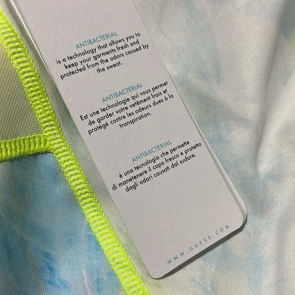 NWT GUESS Activewear Alice Printed Abstract Flowers Yellow Leggings - Image 7