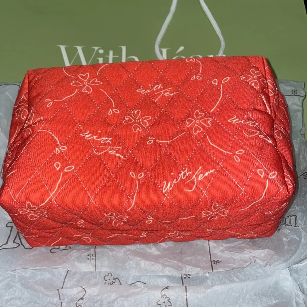 With Jéan Cosmo Bag - Image 4