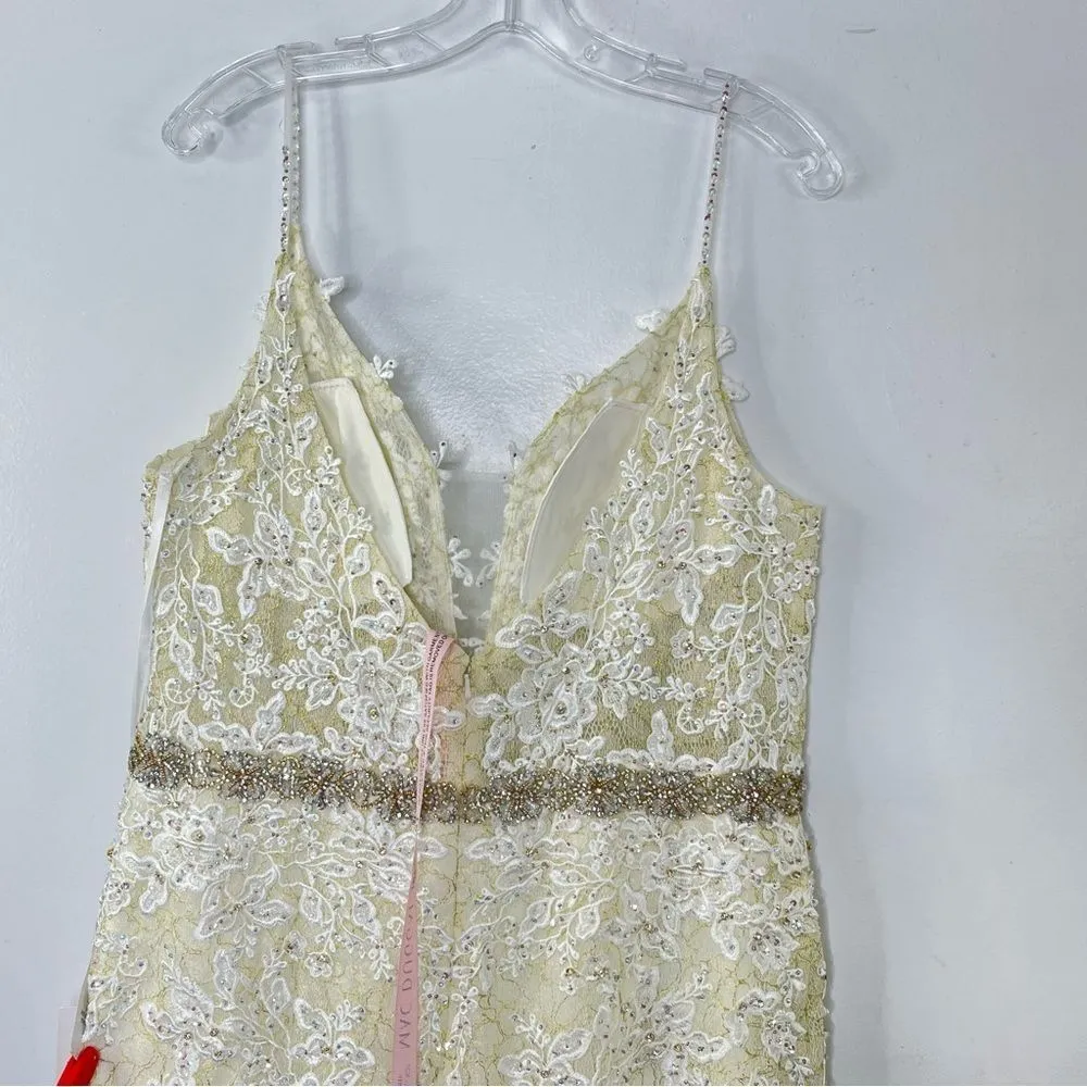 Mac Duggal 79341 Floral Appliqués Sleeveless Plunge Neck Trumpet Gown, Size 12 - Image 5