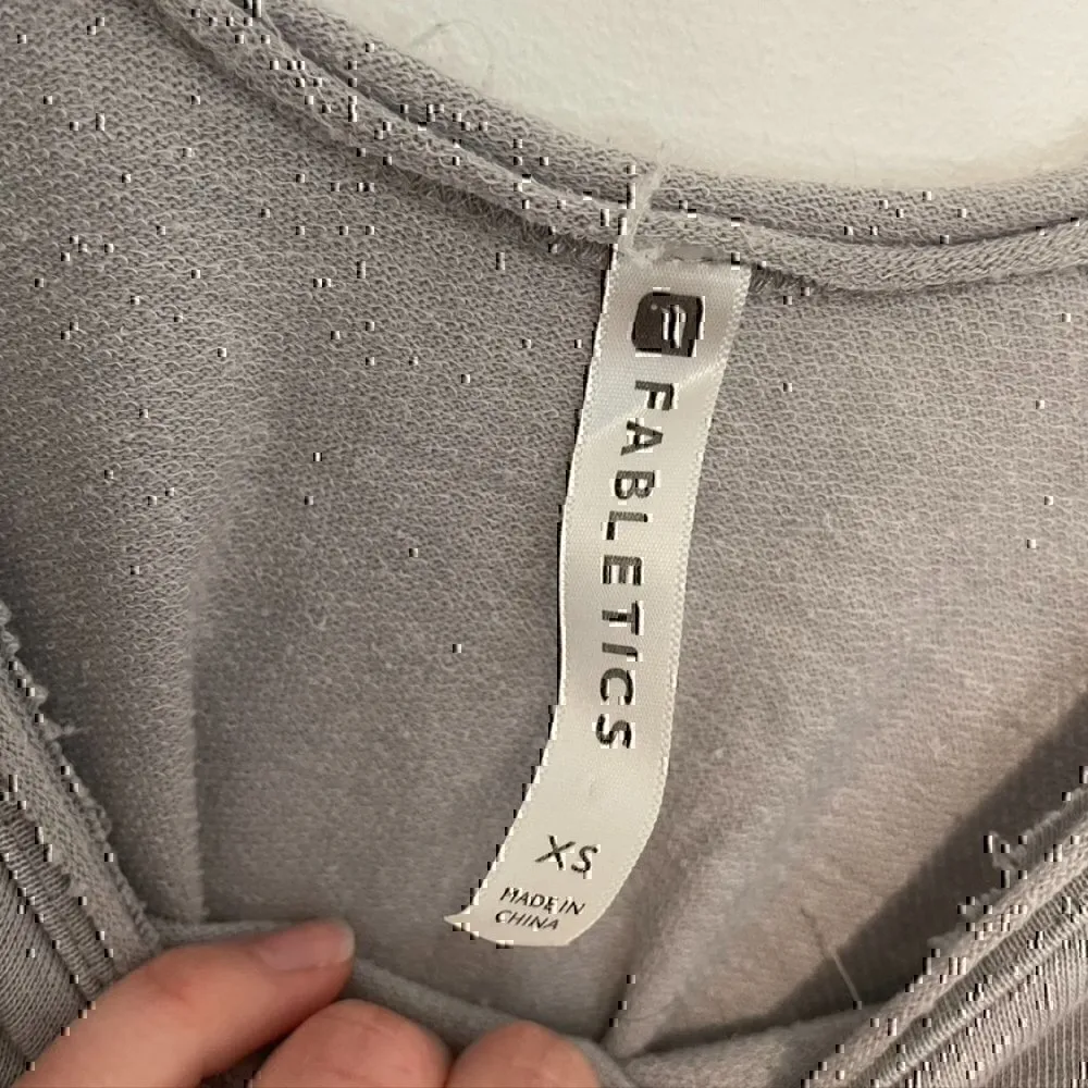 FABLETICS Tennyson Pullover Light Gray Scoop Neck Low Back French Terry Tank Top - Image 6