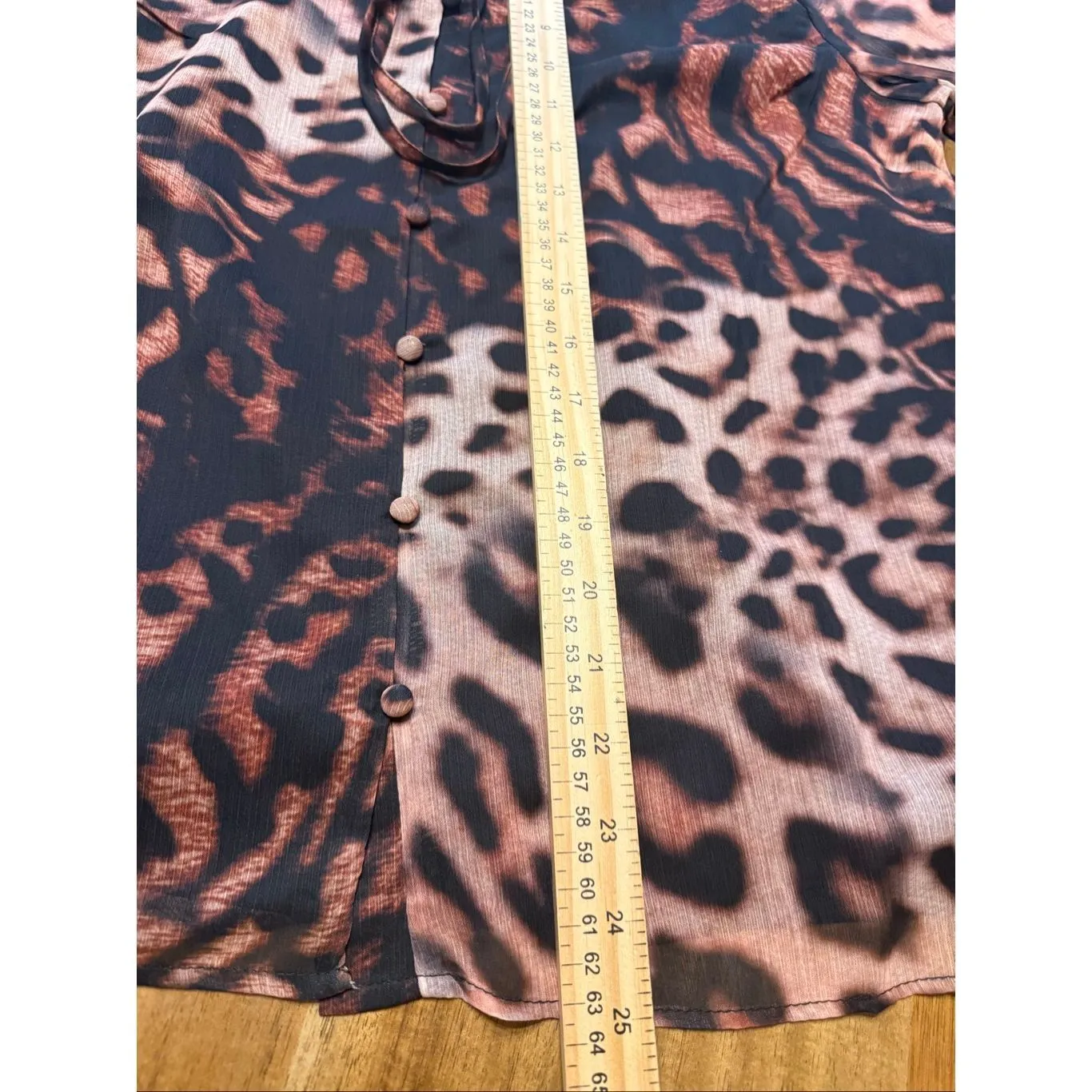 Friends like these Womens size 6 animal print chiffon Ruffle Top Black - Image 8