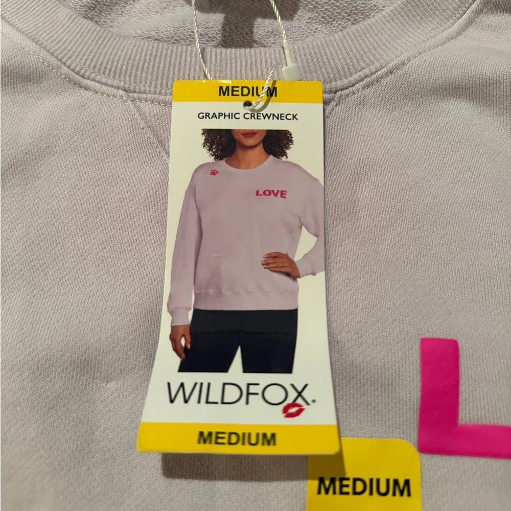 Wildfox NWT graphic crewneck purple pink dogs love me women’s size medium - Image 7