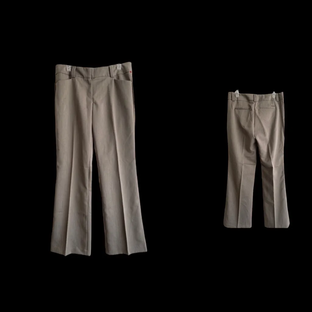 New York‎ & Company Women’s Stretch Dress Pants
Size 8 Average
80% Polyester - Image 3