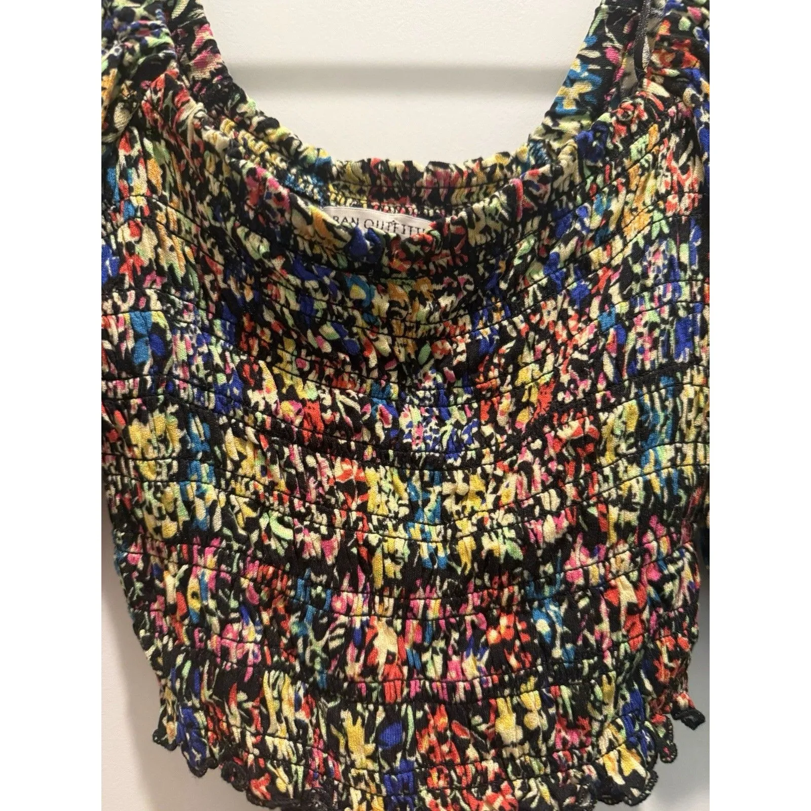 Urban Outfitters L Large Sara Smocked Cropped Top Black Floral Multi Color Boho - Image 2