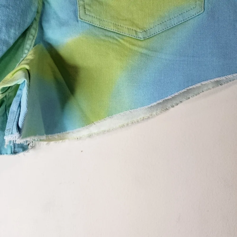 NEW WeWoreWhat Revolve Retro‎ Tie Dye Hippie Funky Festival 25 Flare Bell Shorts - Image 11