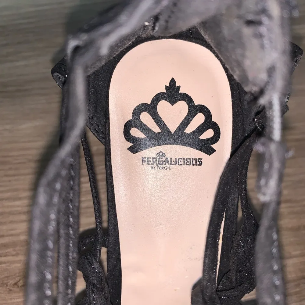 Huntress Heels Size 8 - Image 6