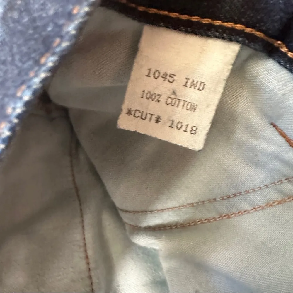 Dark Wash Indigo Cuffed Cotton Jean Shorts Size 29 - Image 5