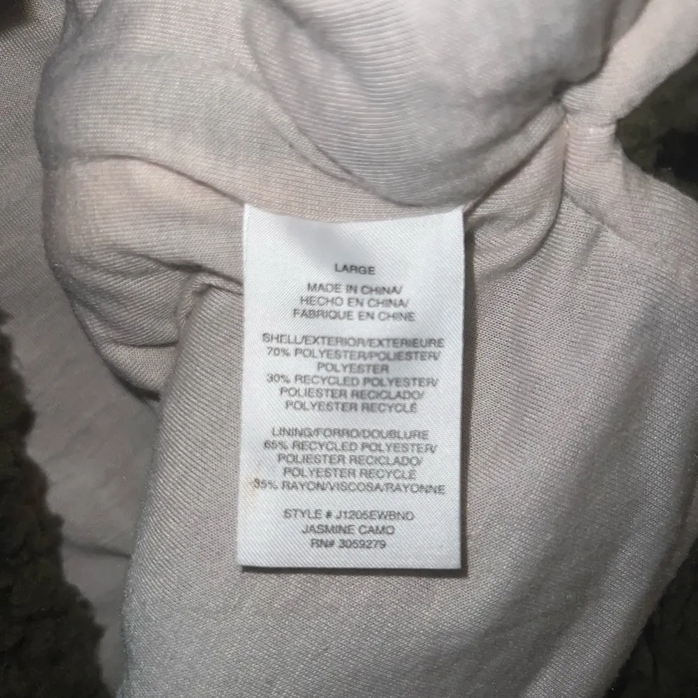 THREAD & SUPPLY Elm Color block Fleece with Long Sleeve in Jasmine Camo NWT Lg - Image 6