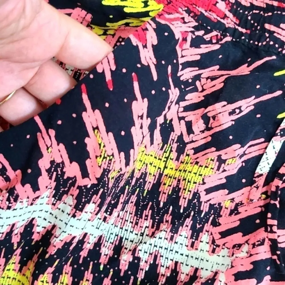 French Connection Multicolor Boho Shorts Size 8 - Image 3