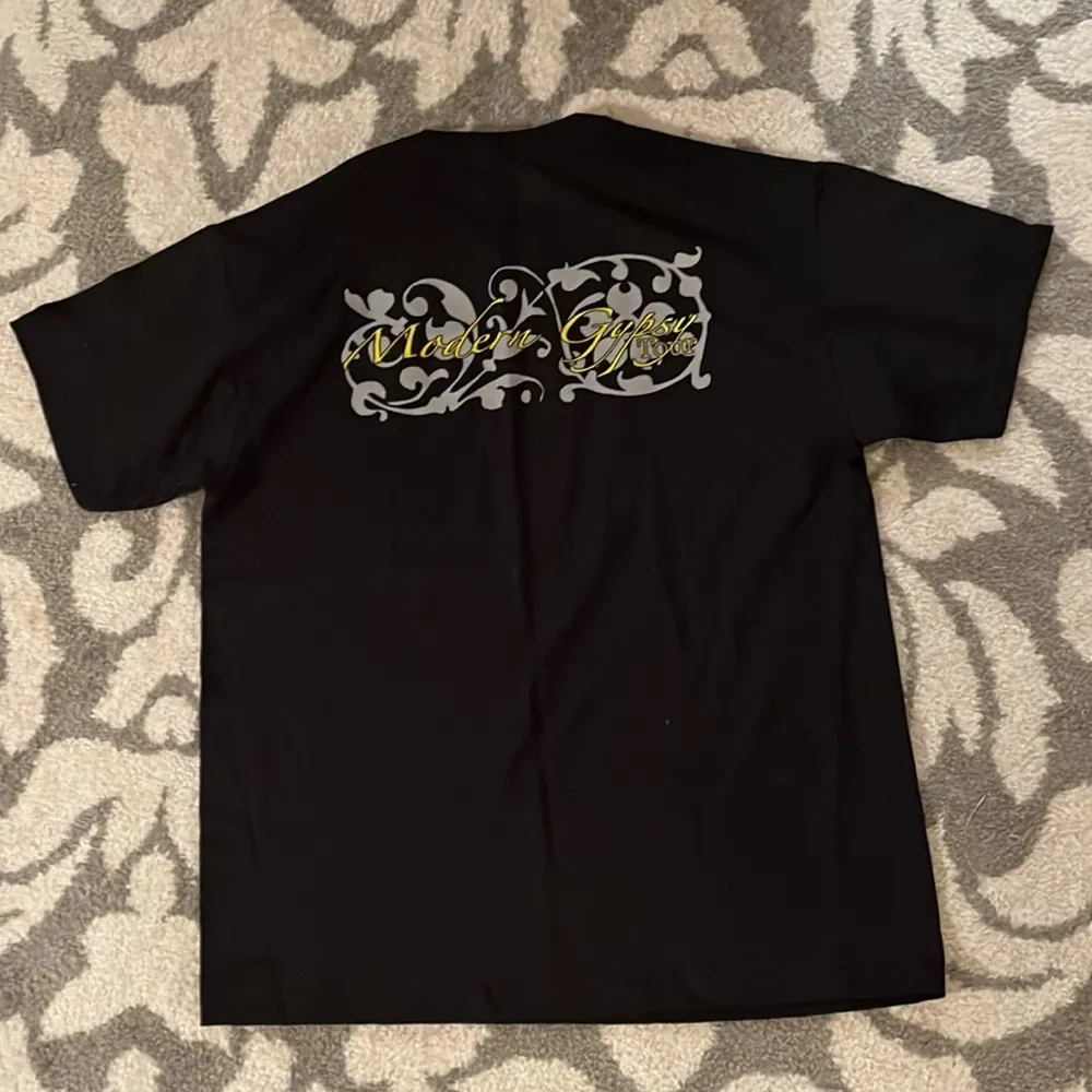 Emilio band tour T-shirt tank top mug trio size L - Image 5