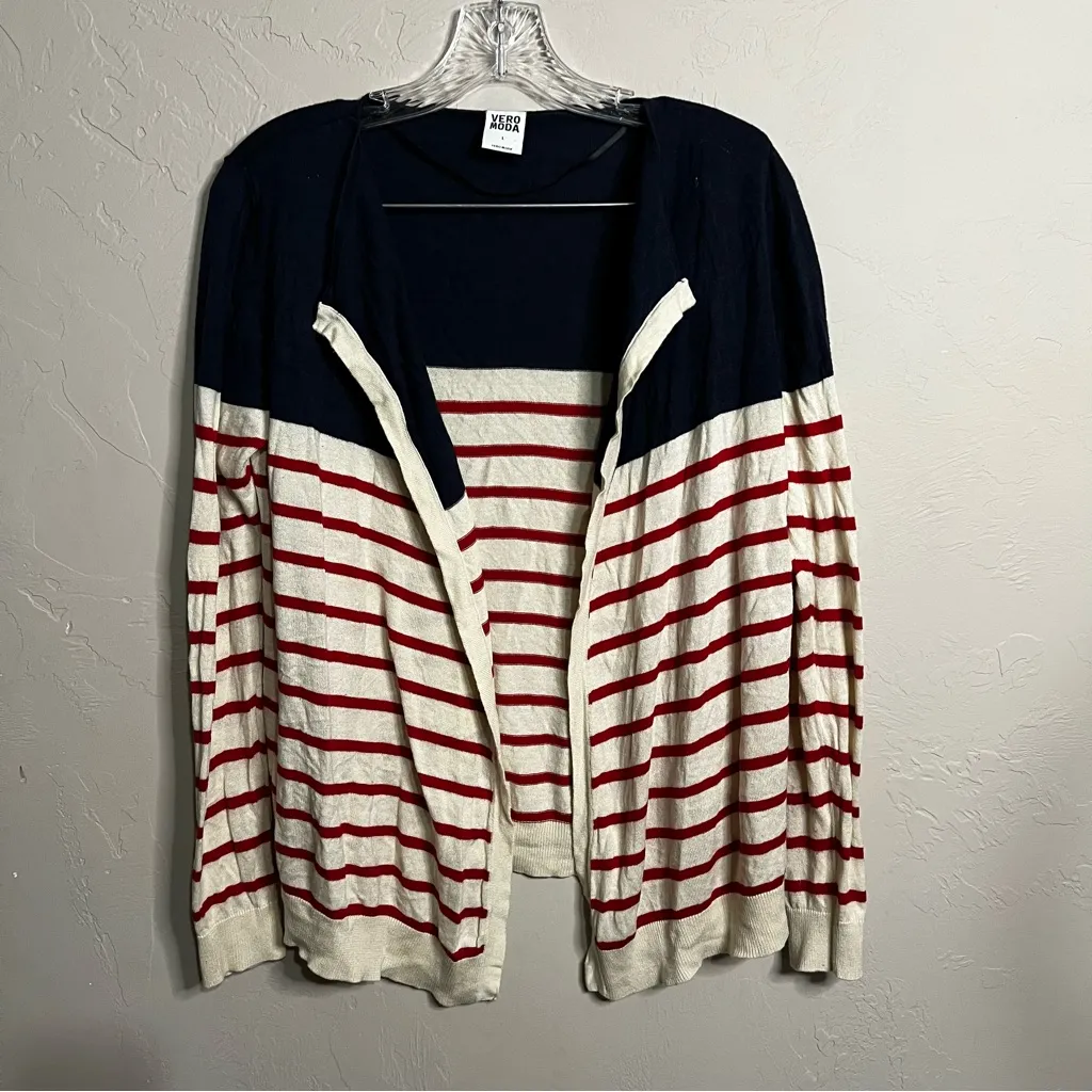 Vero Moda Maddox Stripe Patriotic Americana Red, Blue, Cream Drapey Cardigan - Image 2