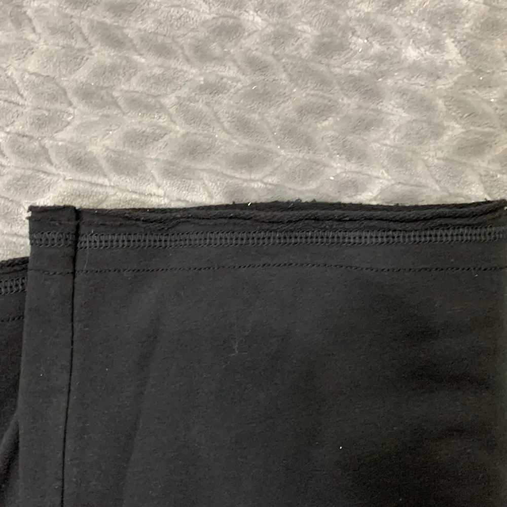 Capri Fold Over Waist Black and Dark Gray Pants Size Medium - Image 5