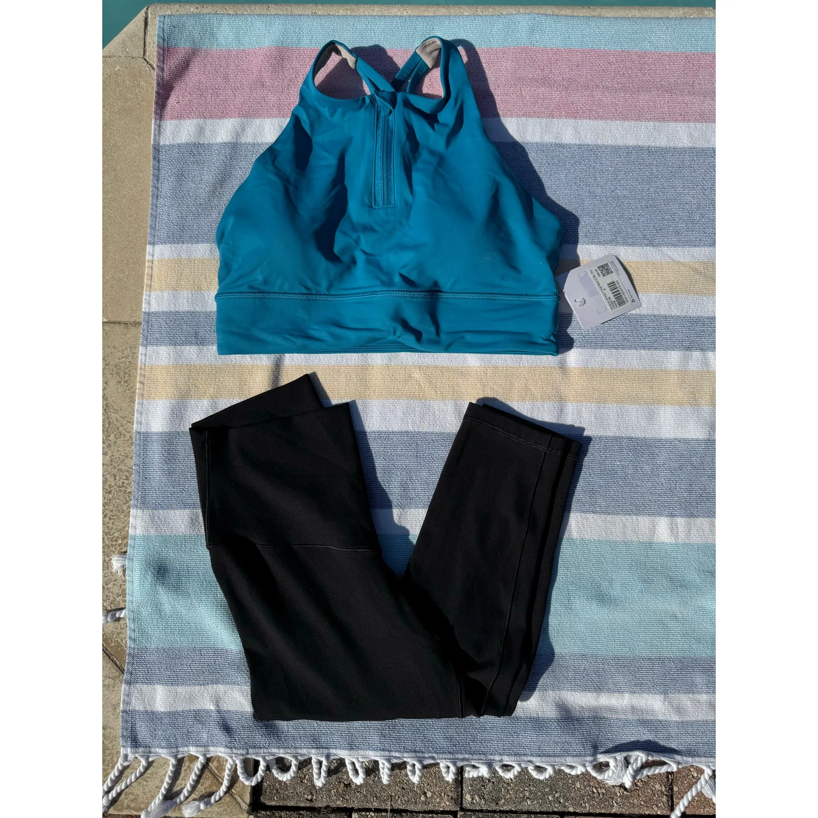 *NWT, Lululemon, Women, Energy High Neck Bra with Zip, Sz 8, B - Image 2