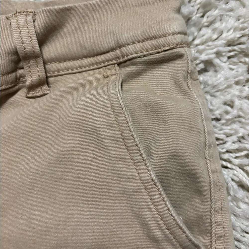 Bluenotes Tan Women's Shorts Size 28 - Image 5