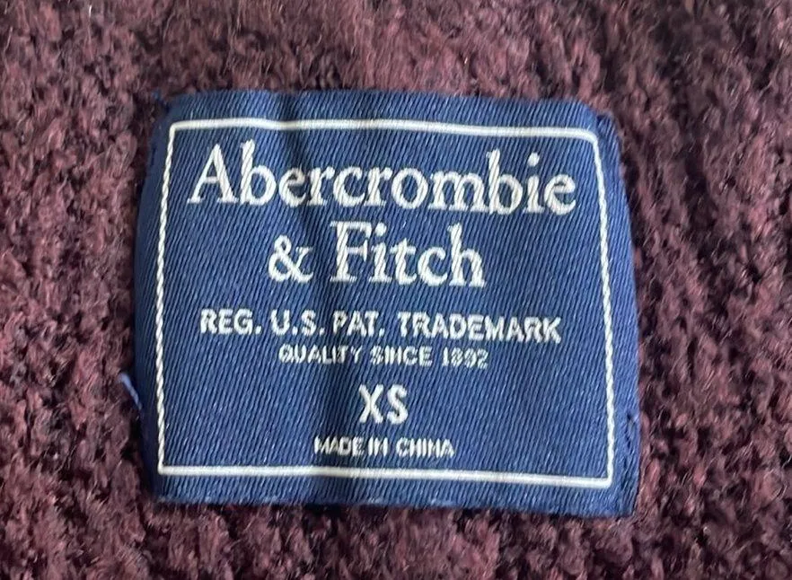 Abercrombie & Fitch Burgundy Crewneck Sweater - Size XS - Image 7