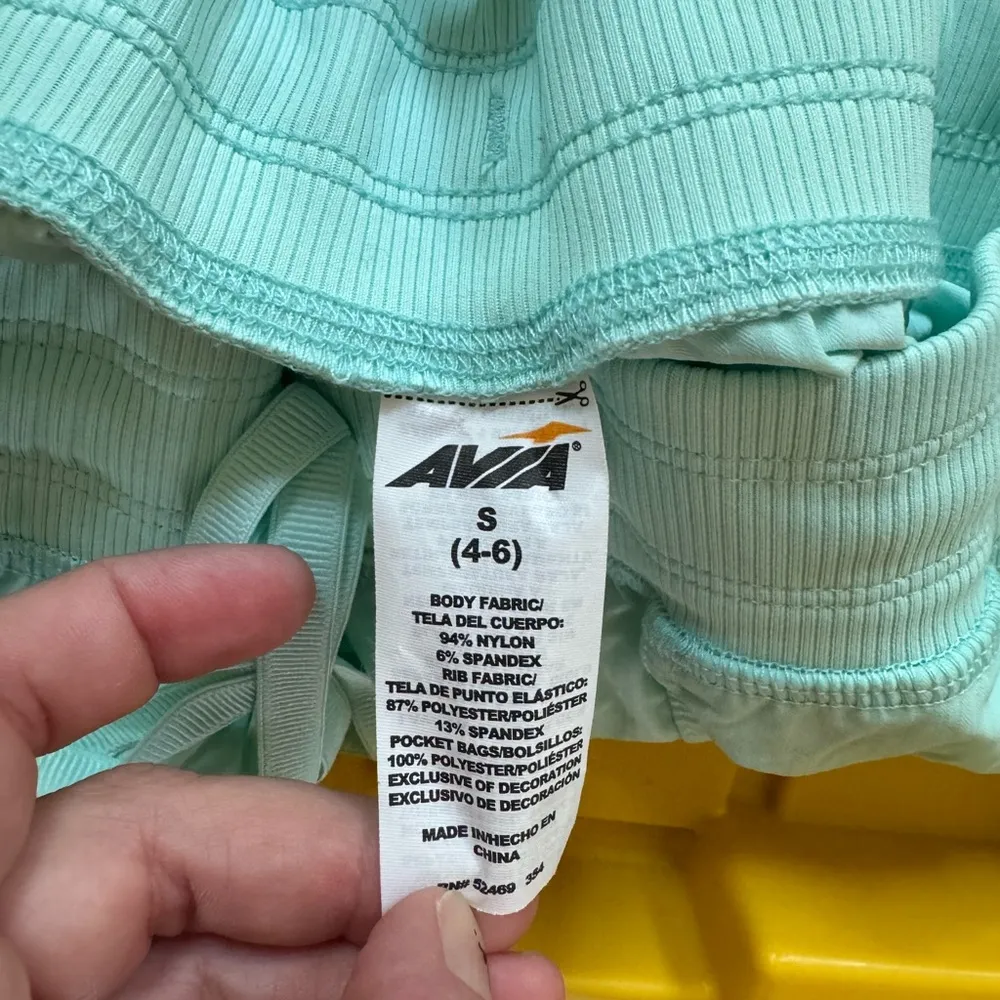 Women’s AVIA mint athletic pull on drawstring shorts Small - Image 3