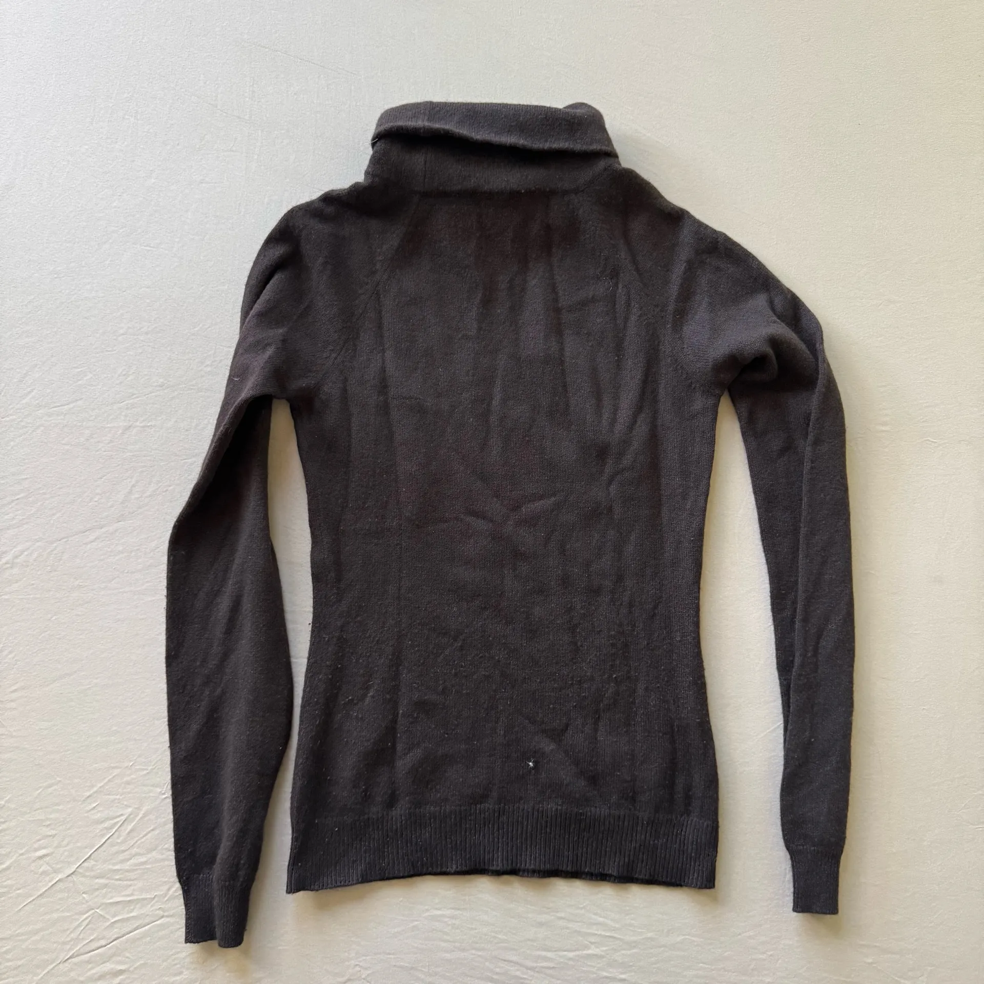 AQUA Cashmere Turtleneck Sweater - Image 6