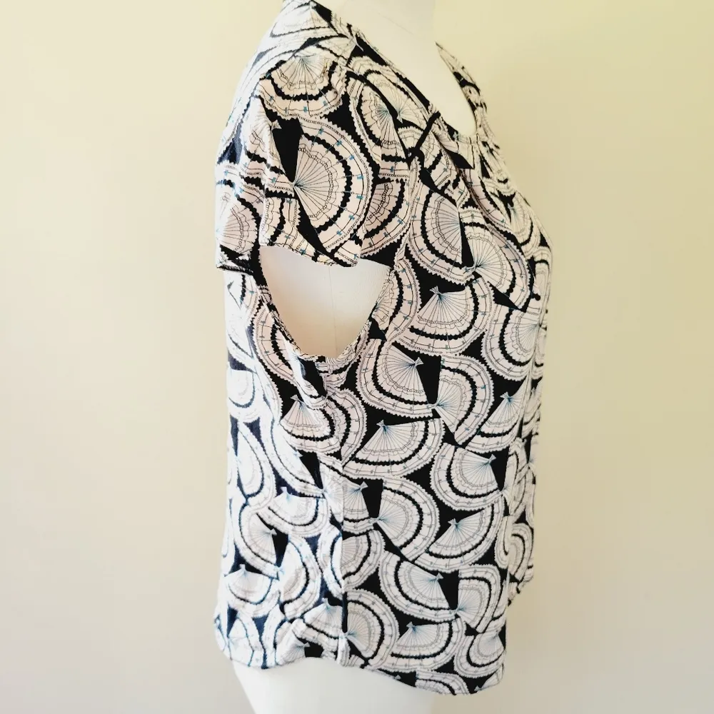 Billie & Blossom oriental fan print woven blouse size 10p - Image 3