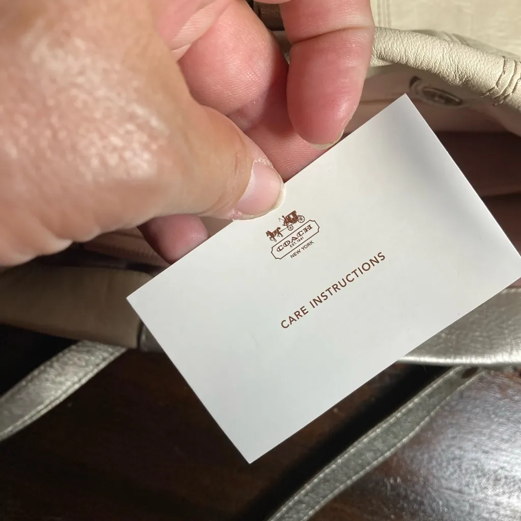 Coach Ashley Metallic Silver and white leather  Tote shoulder Bag - Image 5