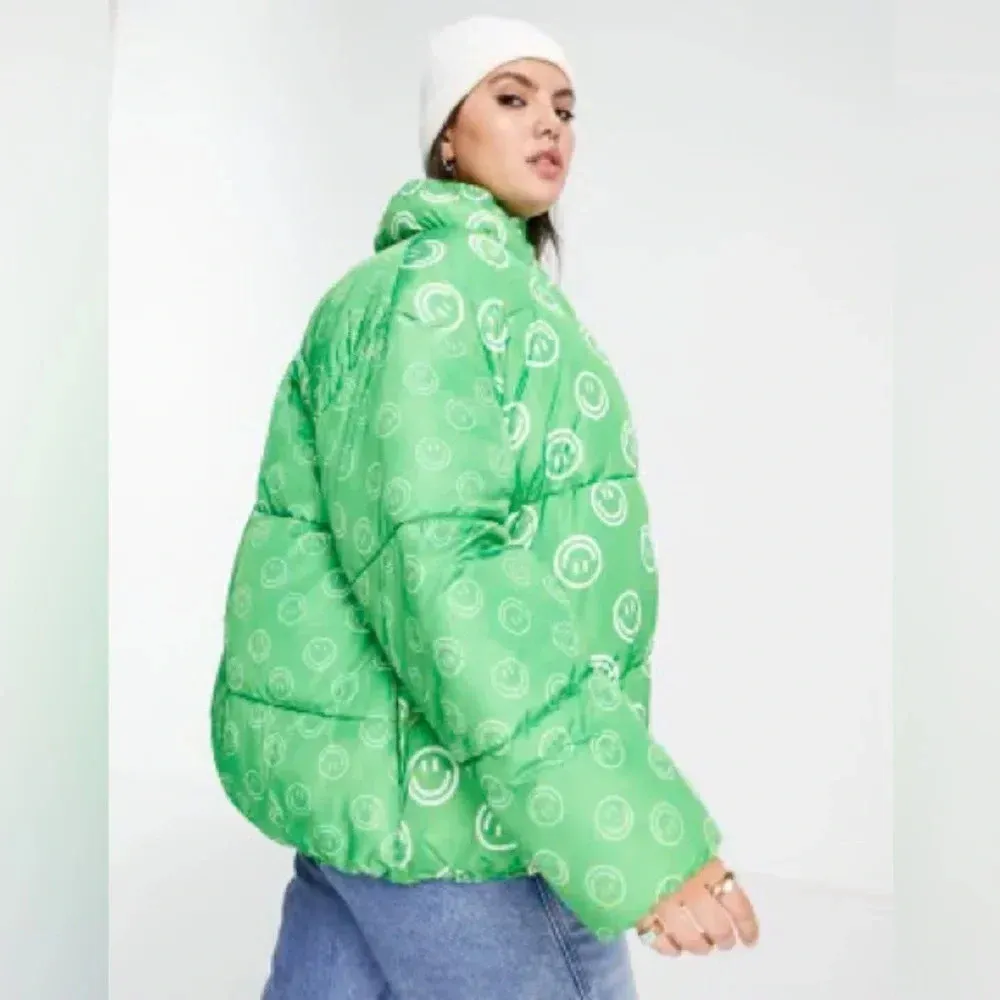 Native Youth Smile Print Jacket Size Large Green Sold Out - Image 10