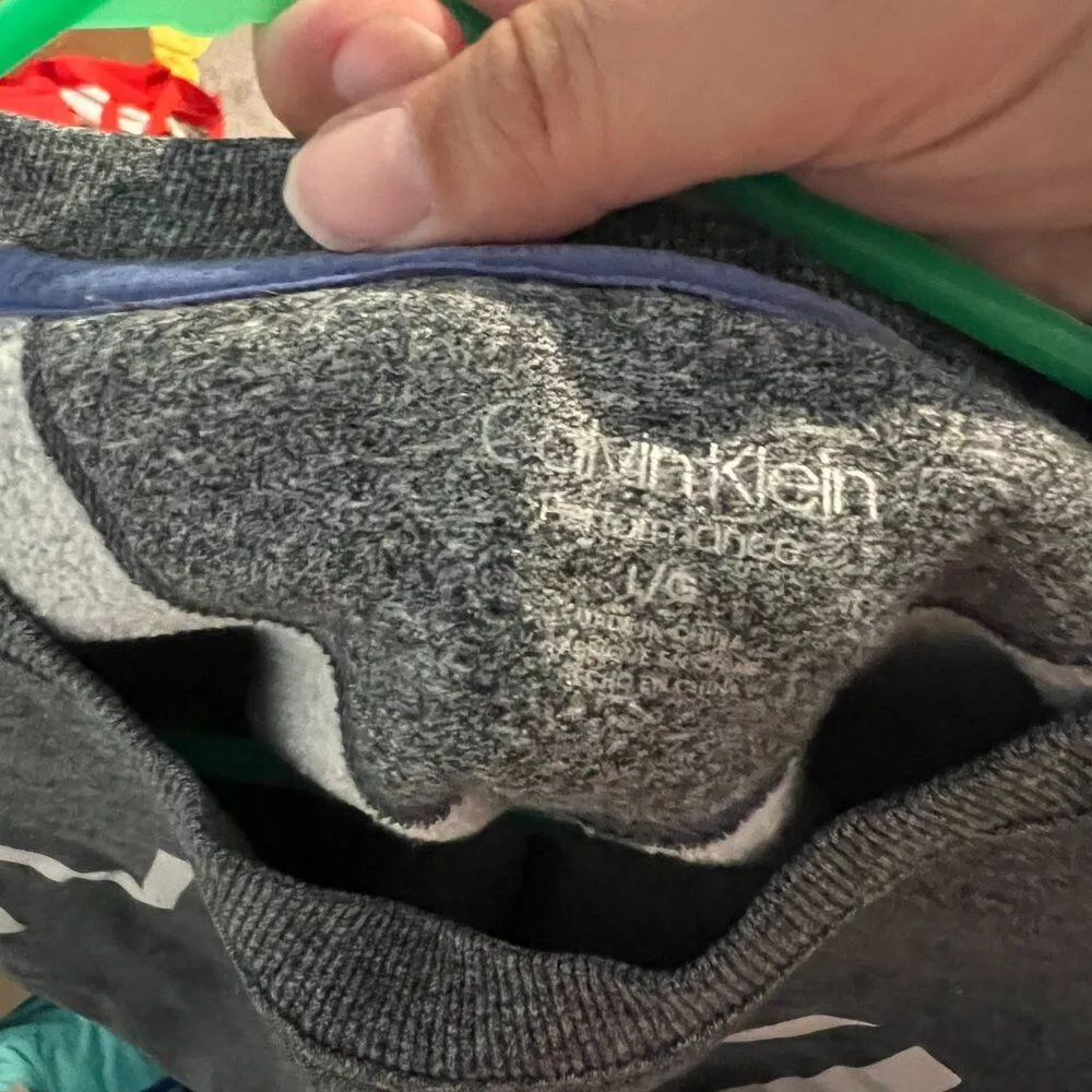 Calvin Klein performance large sweater - Image 7