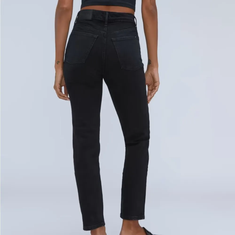 Everlane The Original Cheeky Cropped Jeans Coal Black Size 28 - Image 4