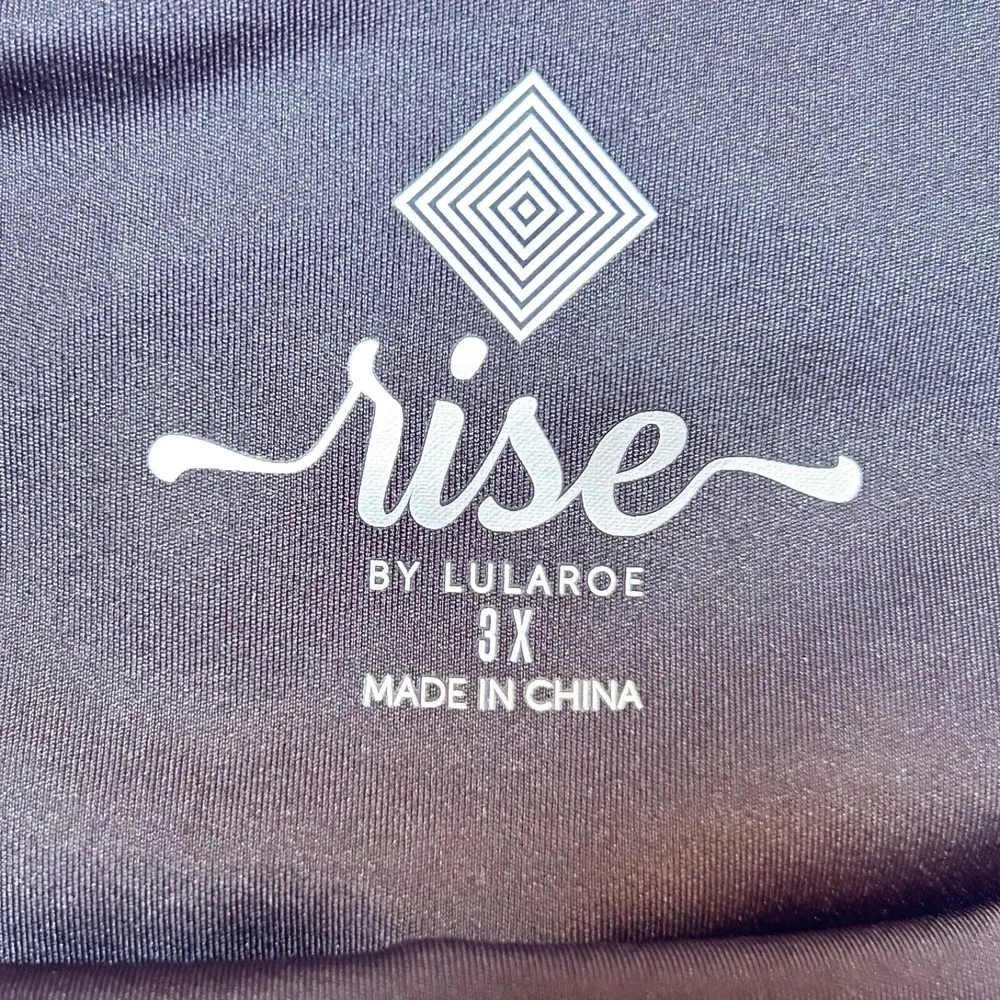 NEW Lularoe Rise Fearless Purple Capri Leggings Athleisure Workout Plus 3X 3XL - Image 13