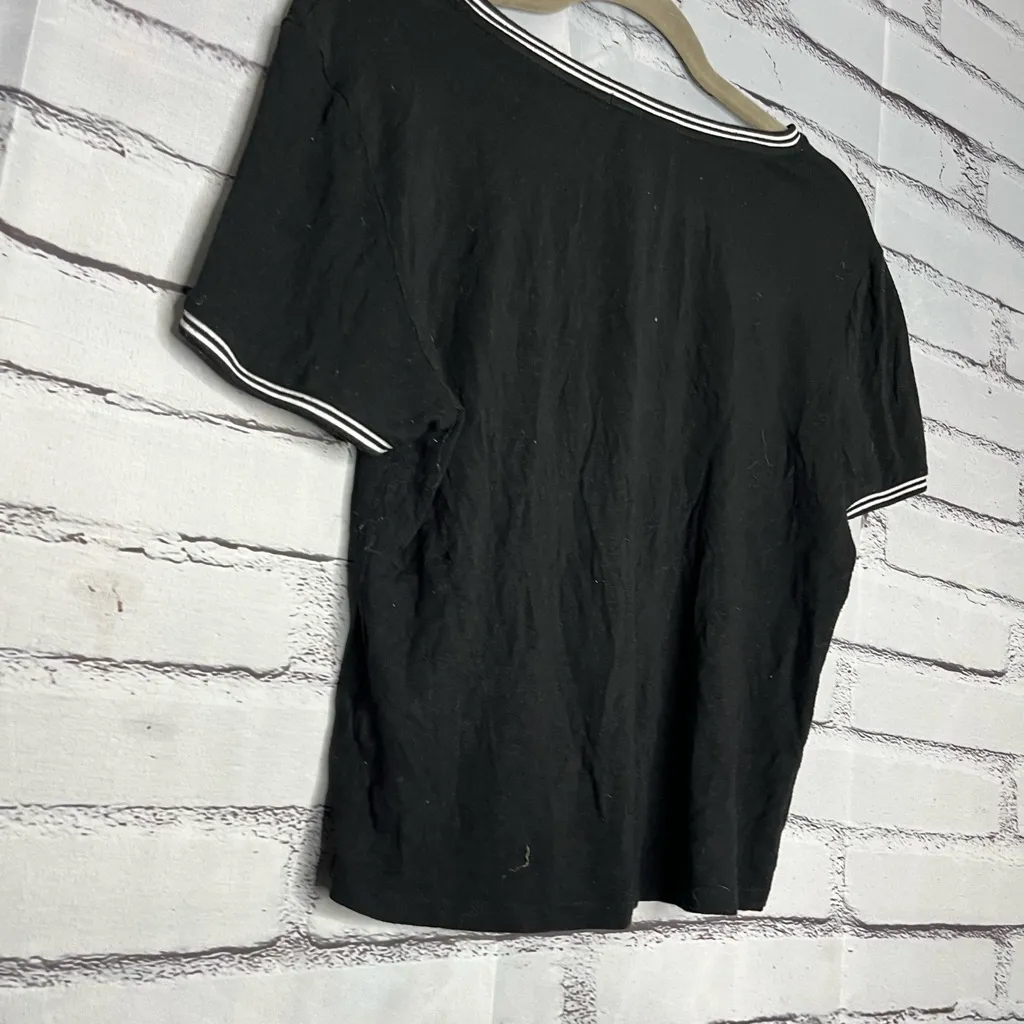 Women's Black Short Sleeve Tee White Trim Crew SZ L Relaxed Loose Fit Soft Size L - Image 9