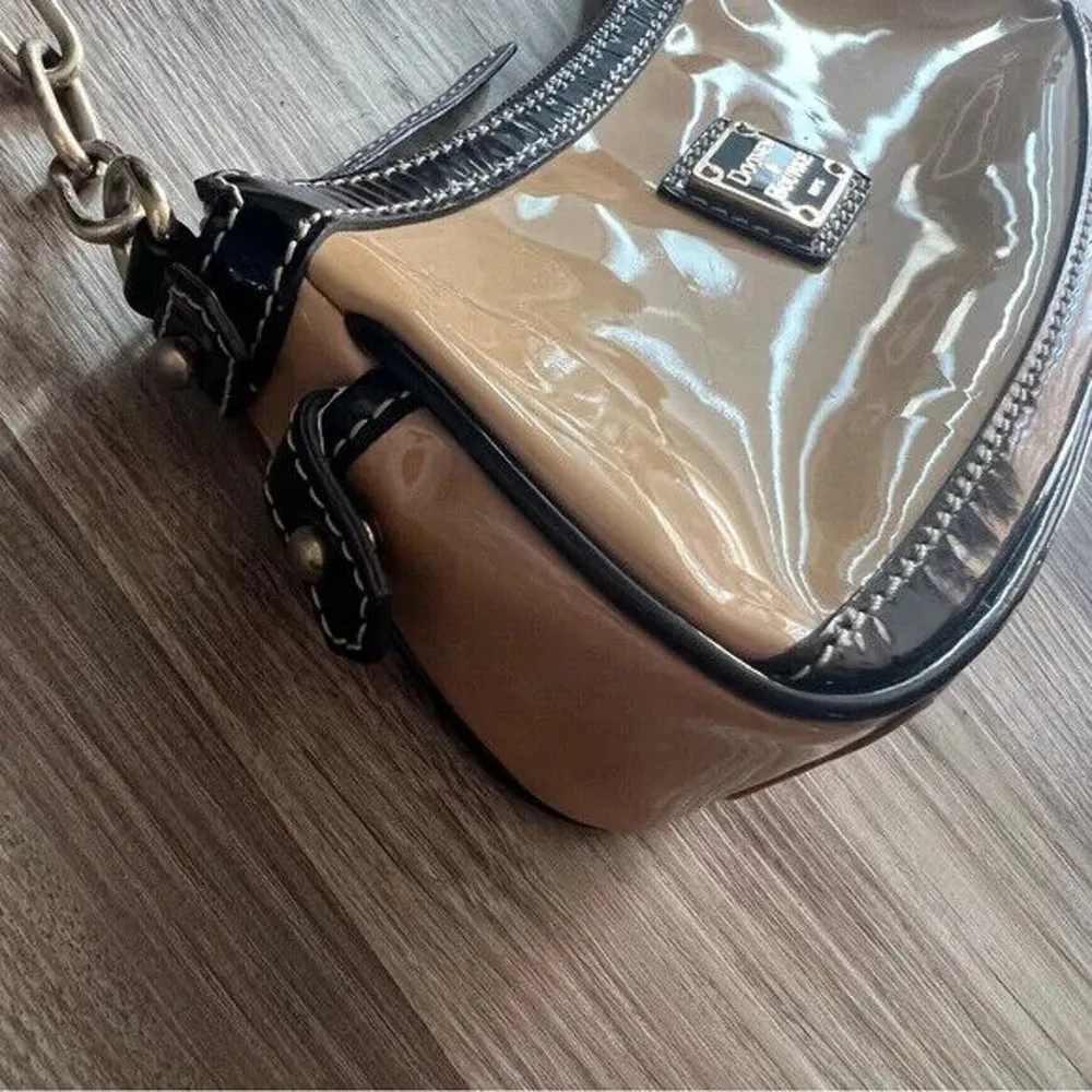 Cream Brown Trim Small Patent Purse J6423747 - Image 3