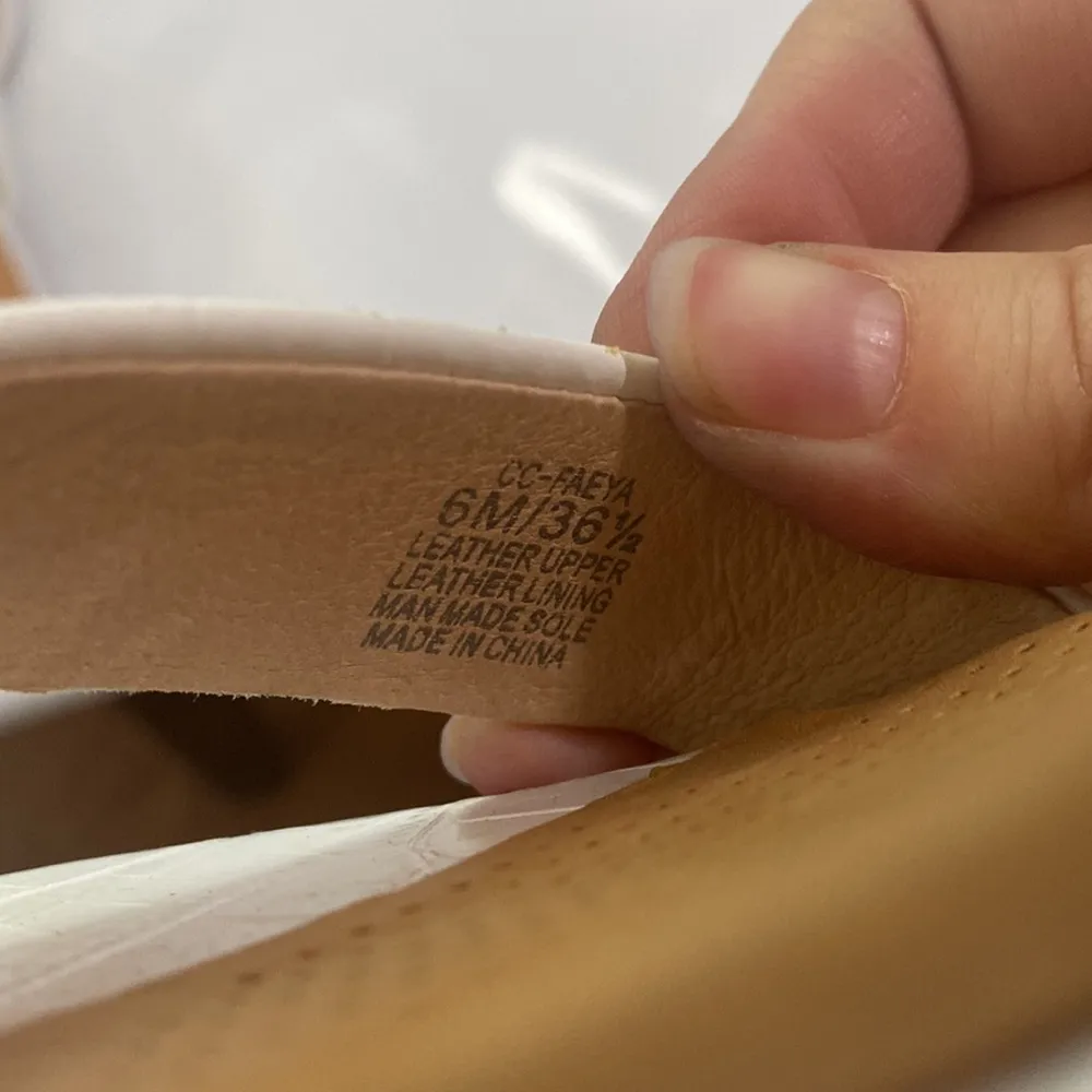 Corso Como CC Faeya croc embossed white square heel double strap sandal size 6 - Image 9