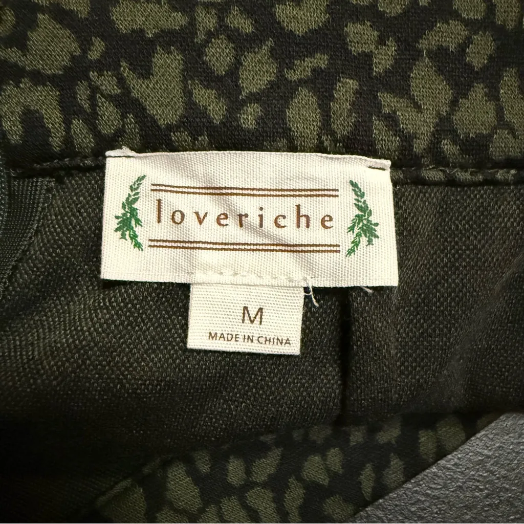 Love Riche Dress Up Black Green Mini Skirt Scrunch Scallop Front Size Med NWT - Image 6