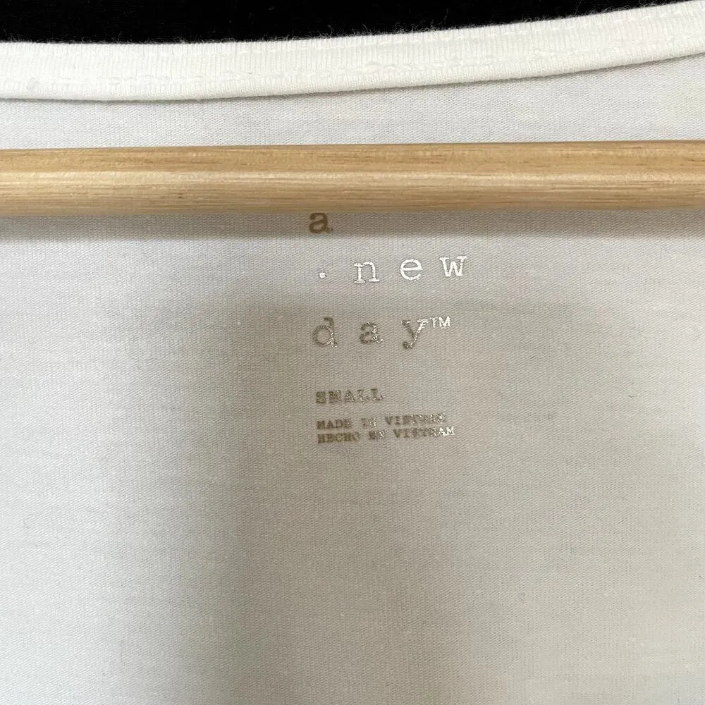 NWT a new day white cropped blouse short sleeves frilled women's size S cotton - Image 3