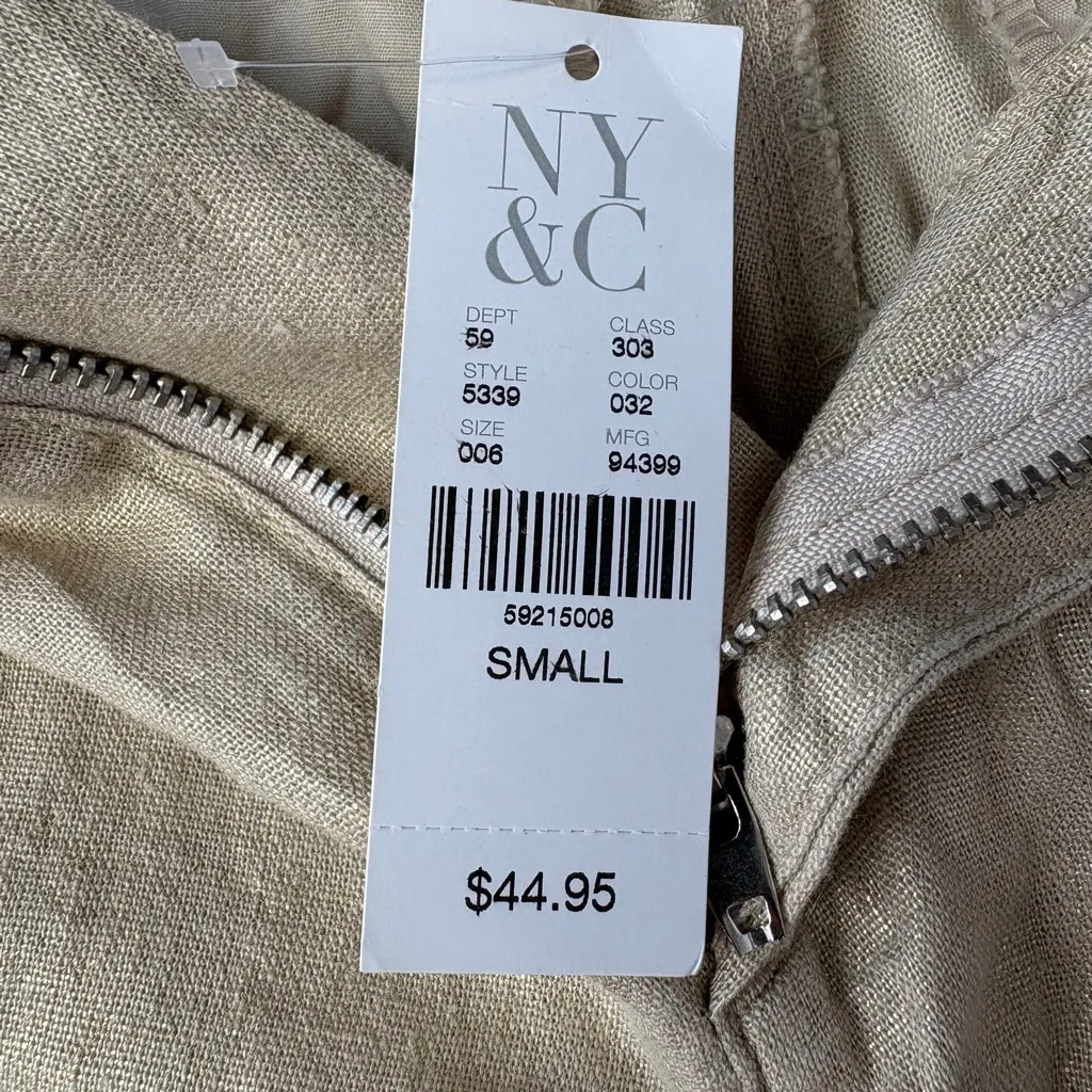 NWT NY&C Soho Linen blend gold shimmer paper bag shorts size small - Image 9